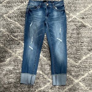 1822 Denim Blue Distressed Cropped Jeans